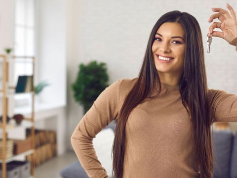 Should I use a real estate agent to find a rental in Toronto?