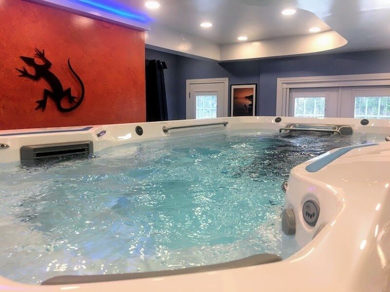 picture of Endless Pools Fitness Systems E500 swim spa in an Ohio garage