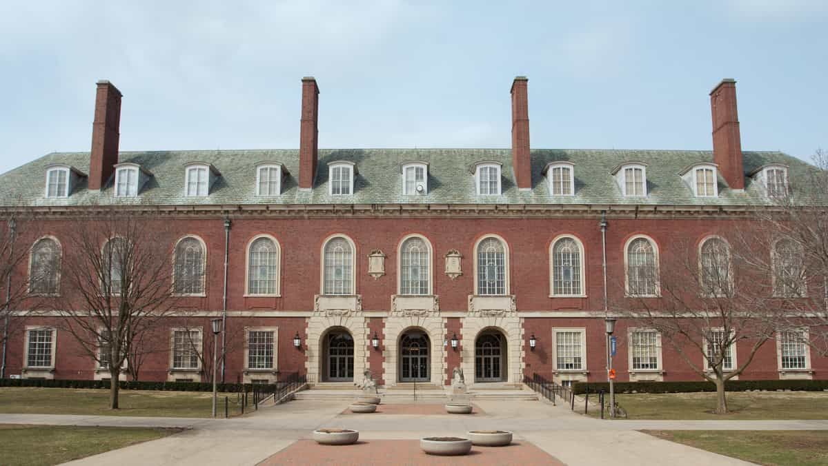 University of Illinois Urbana Champaign has one of the highest number of international student enrolments