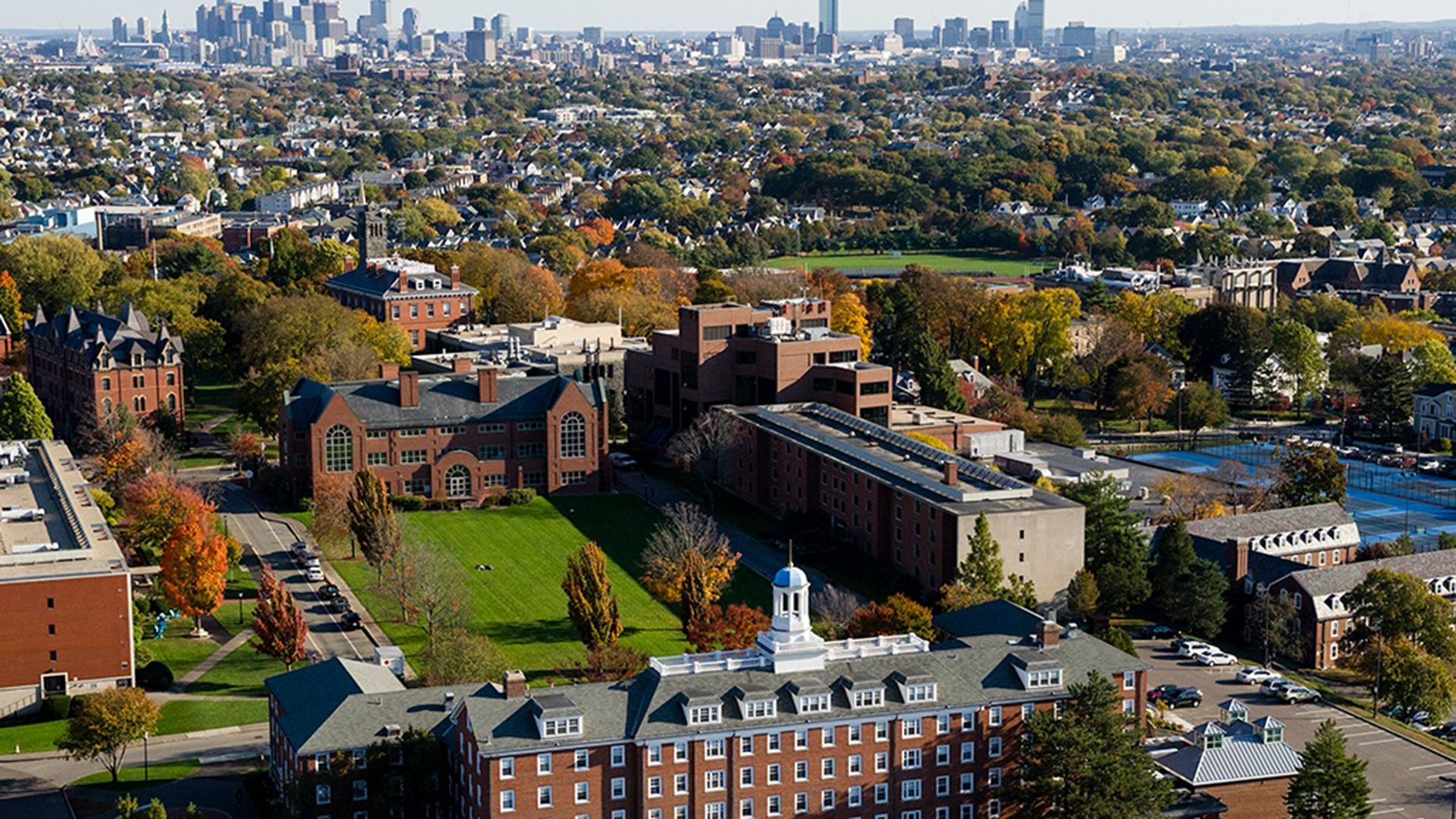 Tufts University Admits 10% Of Students To The Class of 2028