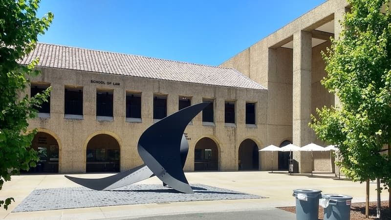 stanford law school is one of the best law schools in the world