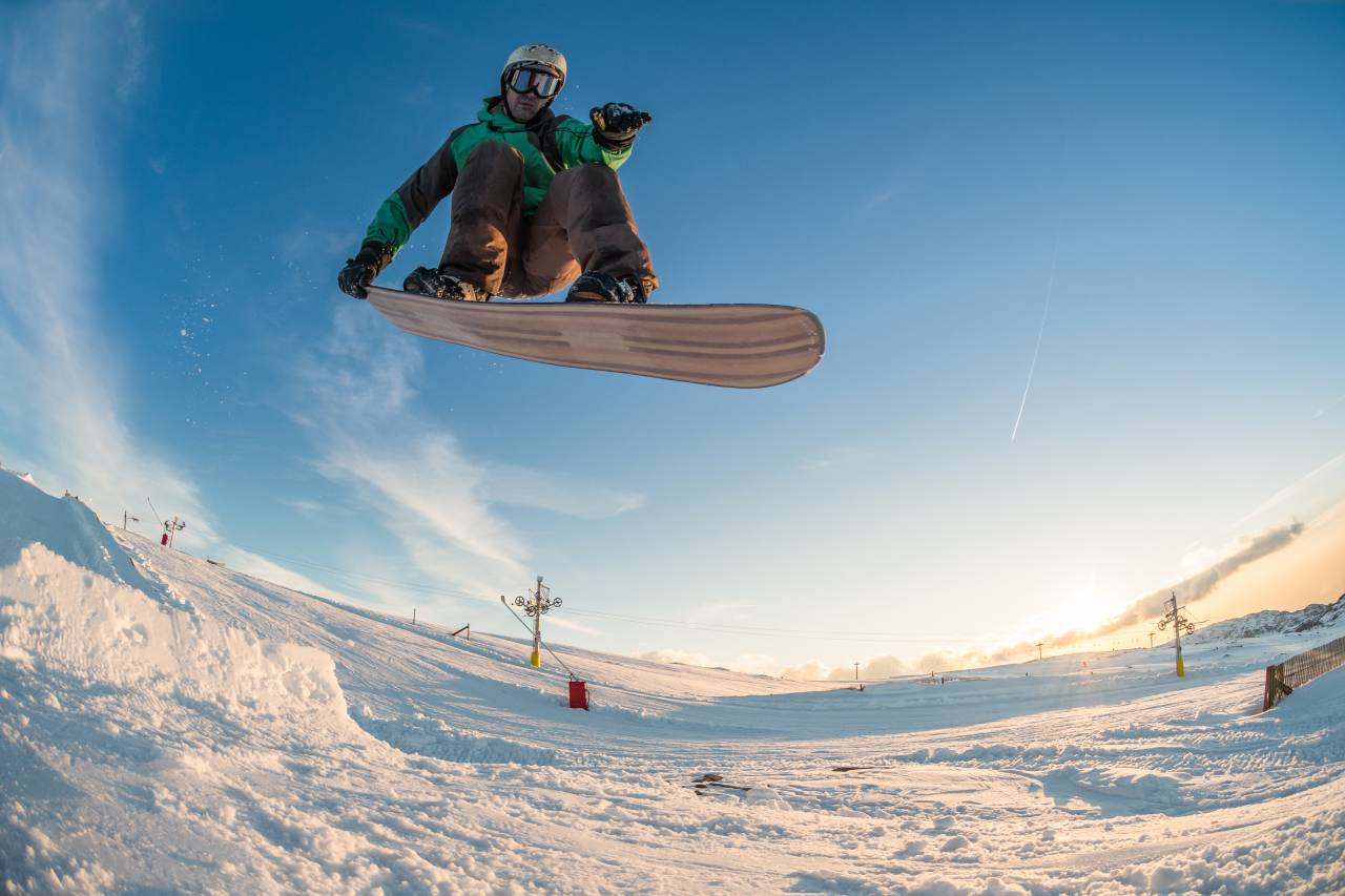 Skok na snowboardu