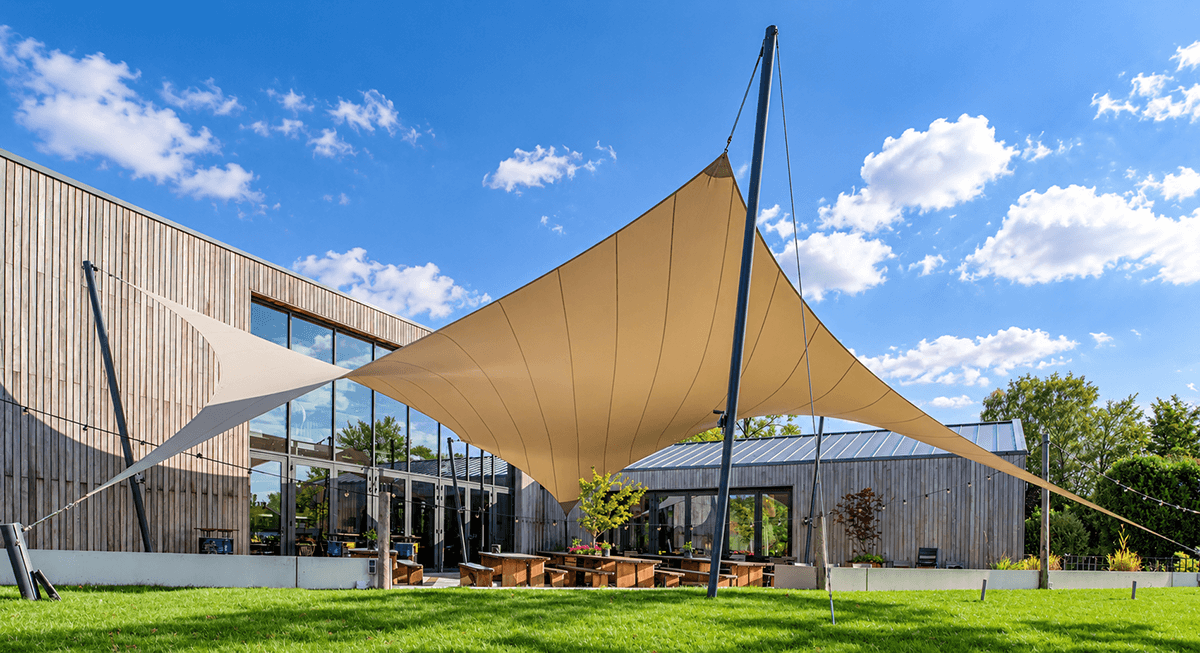 Terrasoverkapping bij Alfa Brouwerij Café Restaurant | Mobuline