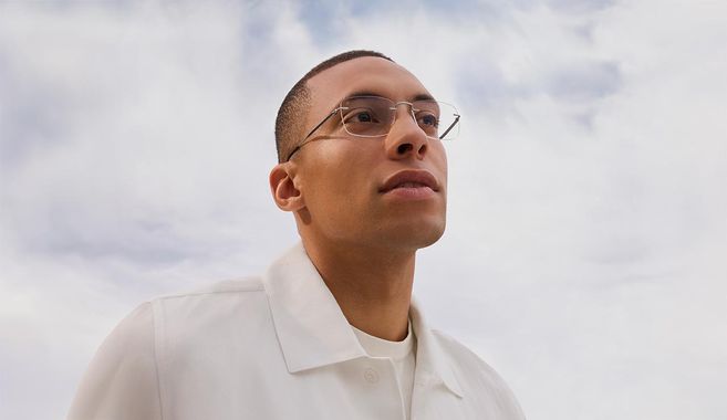 Male model with The Visionary. 5586, Shape GH, Color 7110