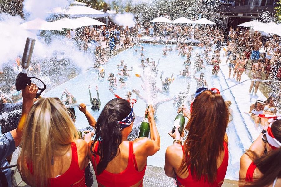 15+ Best Beach Clubs In Miami (2024 Edition)