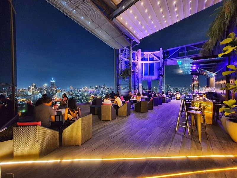 Hi-So Rooftop Bar Bangkok