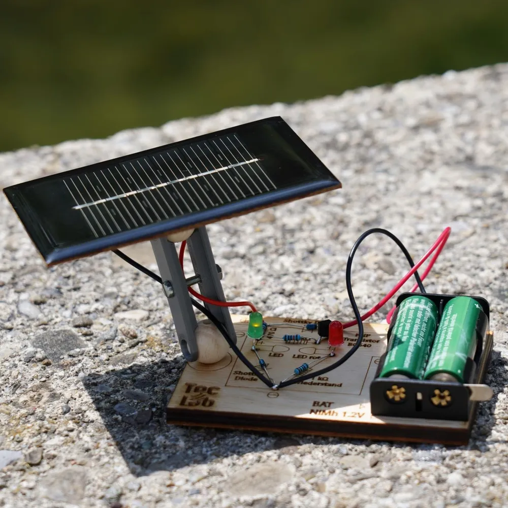 Wie funktioniert eigentlich ein Solarpanel? Bauen Sie sich ein Solar Batterieladegerät!
