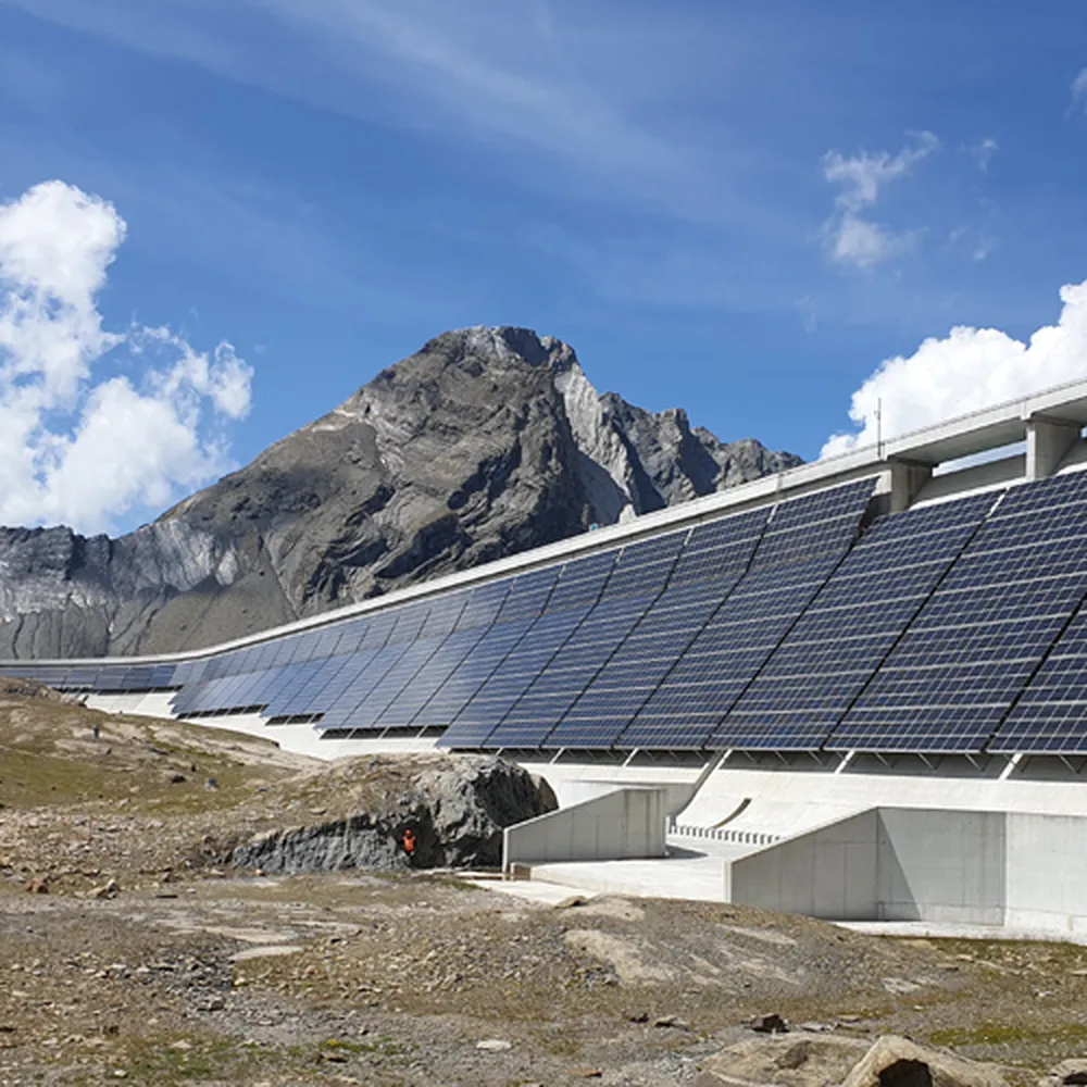 Grösste alpine Solaranlage in Betrieb