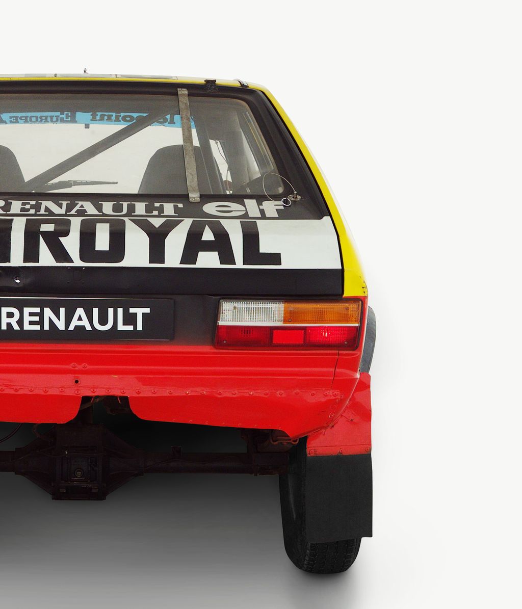 Fichier:Rétromobile 2016 - Renault 20 Turbo 4X4 Paris-Dakar - 1982 - 001.jpg - Wikipédia