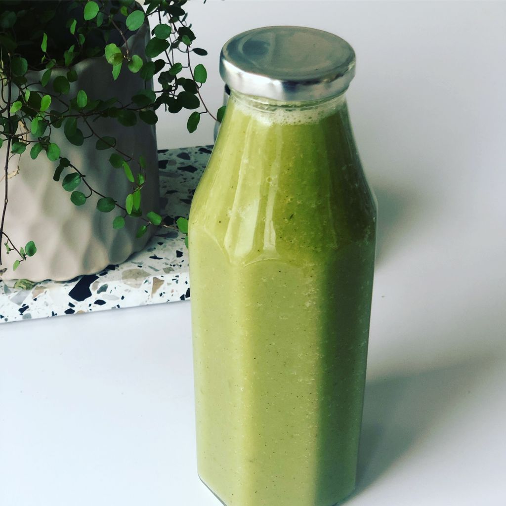 Storasysters smakexplosion - en grön smoothie