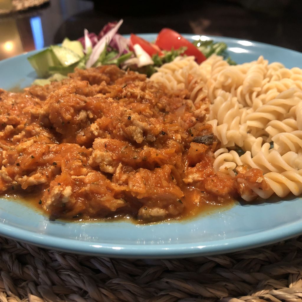 Smakrik köttfärssås med bönpasta