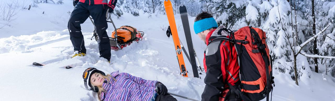 Zásah horské služby - zraněná lyžařka
