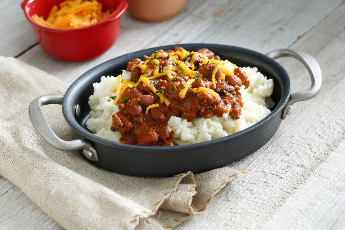 Mashed Potatoes with Chili and Cheese – Featured Image