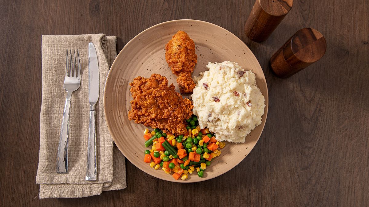 Fried Chicken with Idahoan Baby Reds Mashed Potatoes – Featured Image