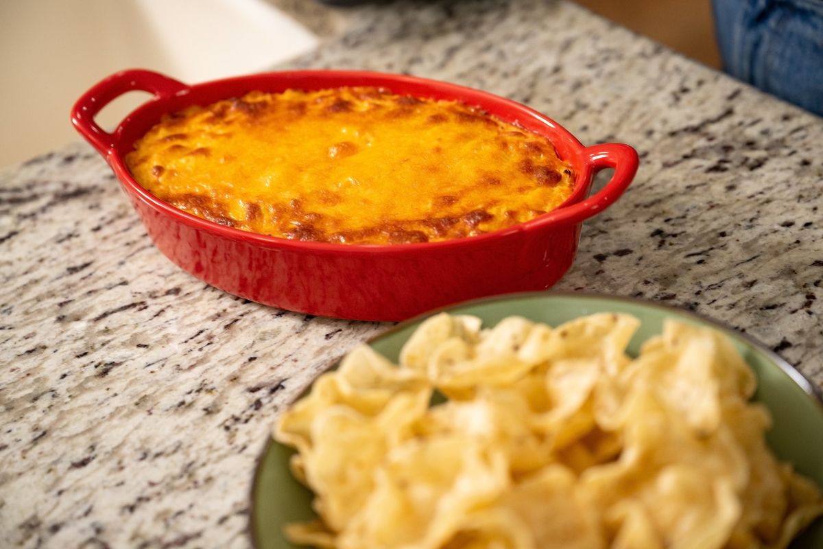 Layered Potato Buffalo Chicken Dip – Featured Image