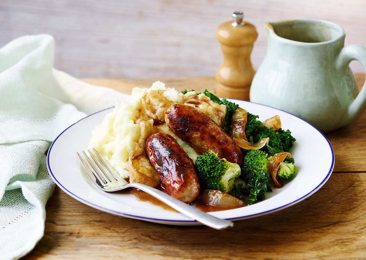 Bangers and Mashed Potatoes – Featured Image