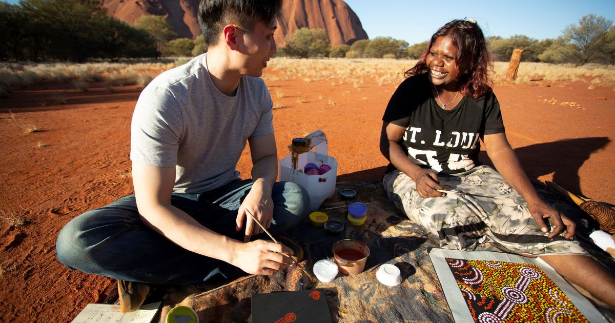 Red Centre art trail in 6 days