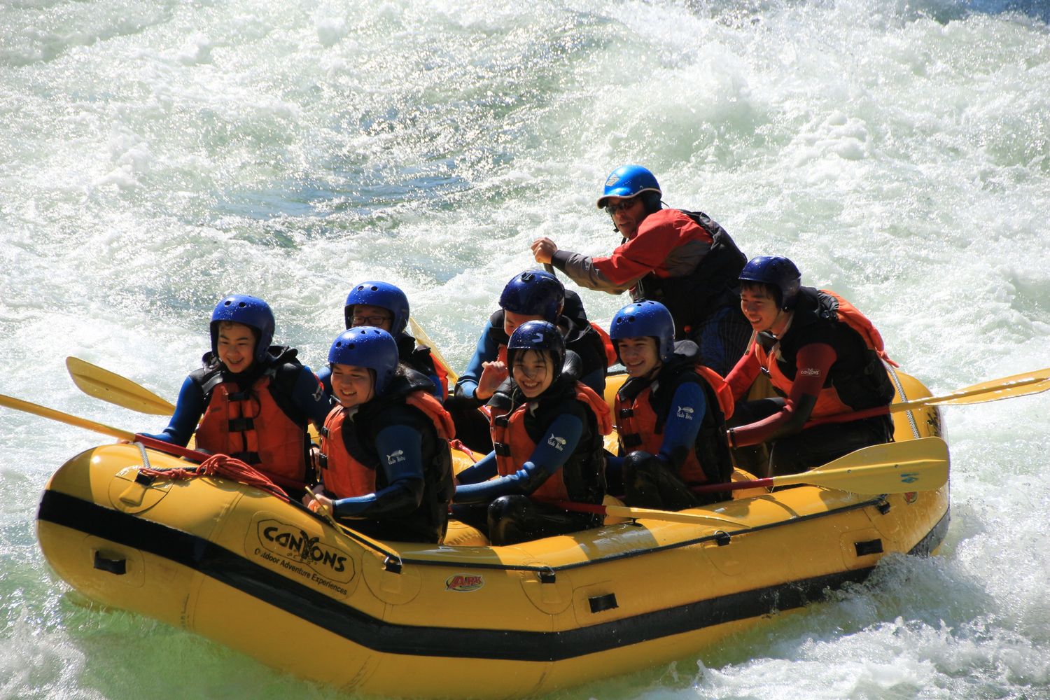 International school outdoor education programs - Canyons