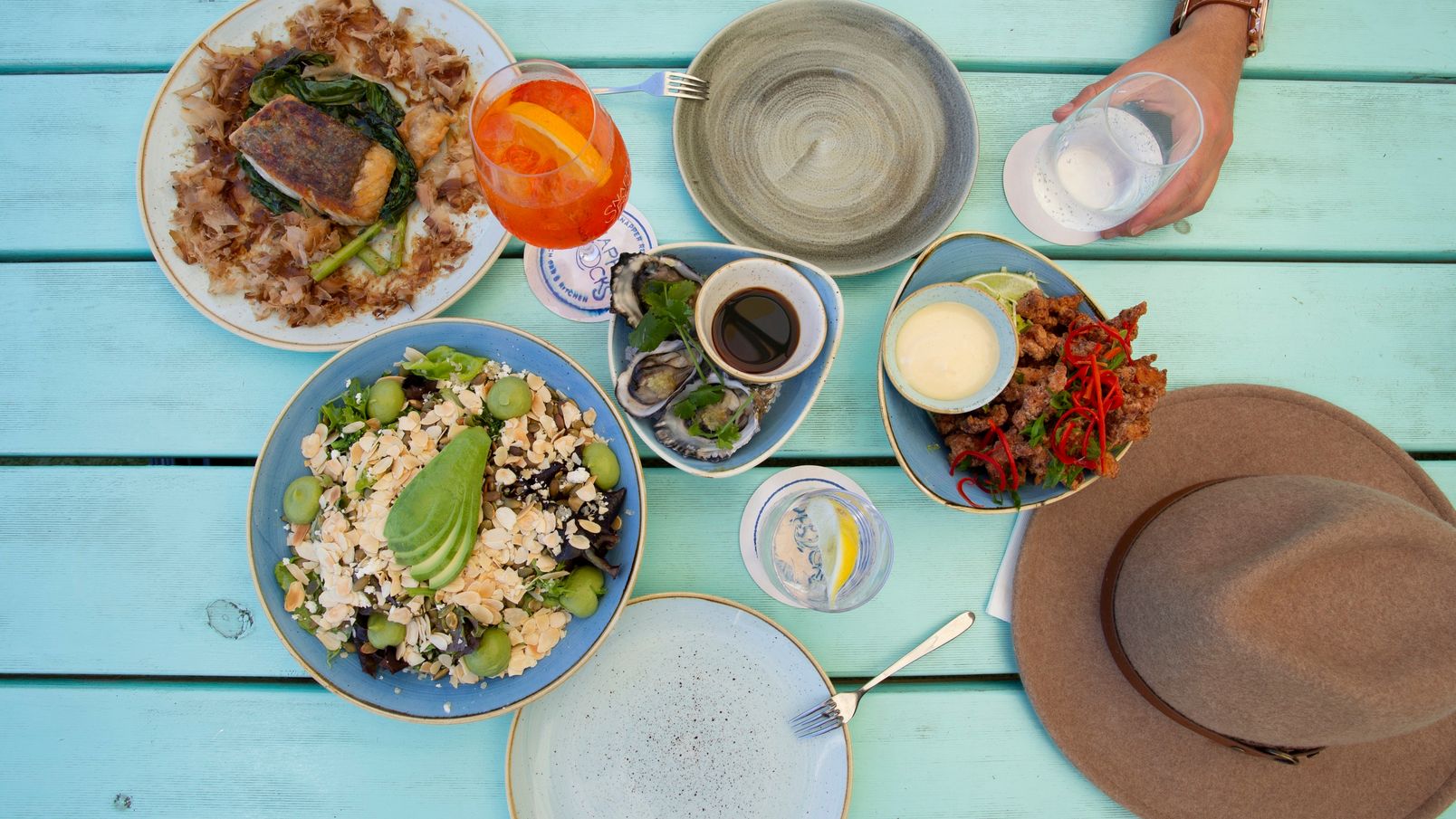 dining-at-the-darwin-waterfront,-d-,jpg