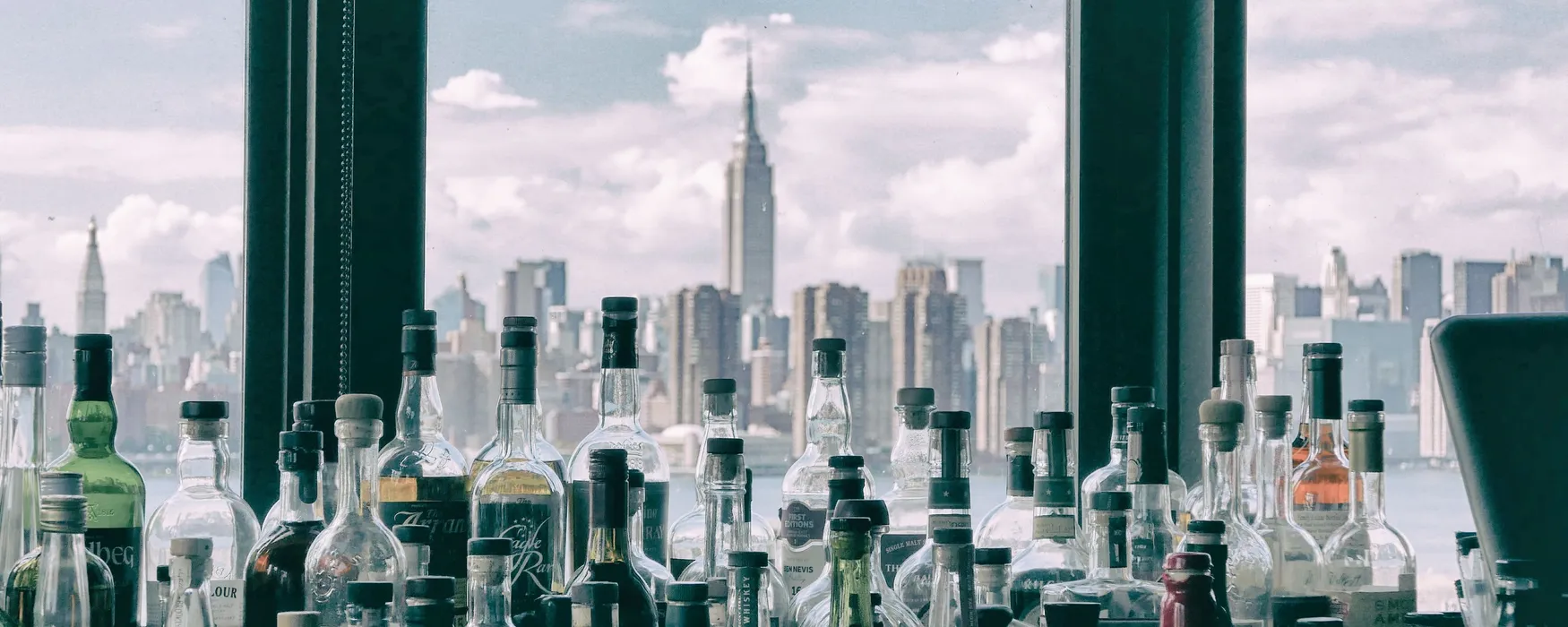 3 najlepsze rooftop bary w Nowym Jorku (z niespodzianką)
