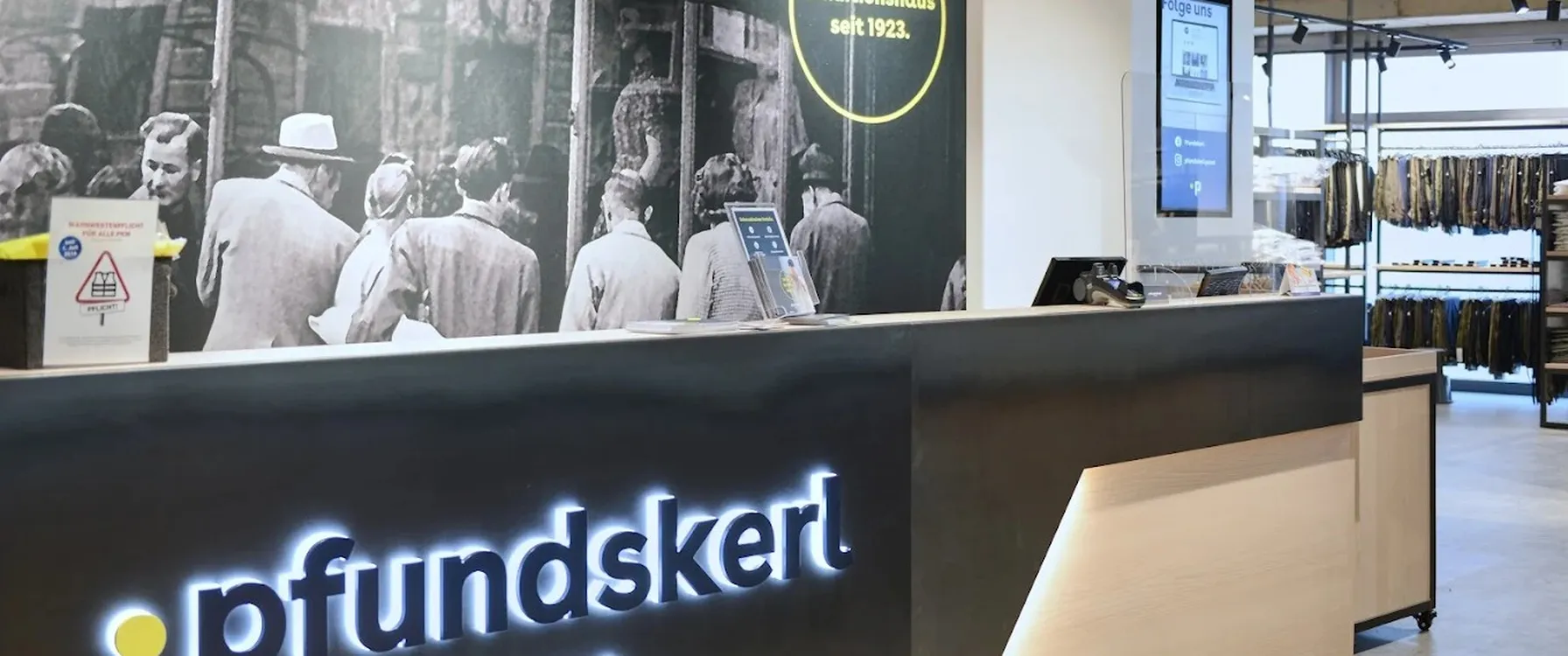 knowledge-hub header