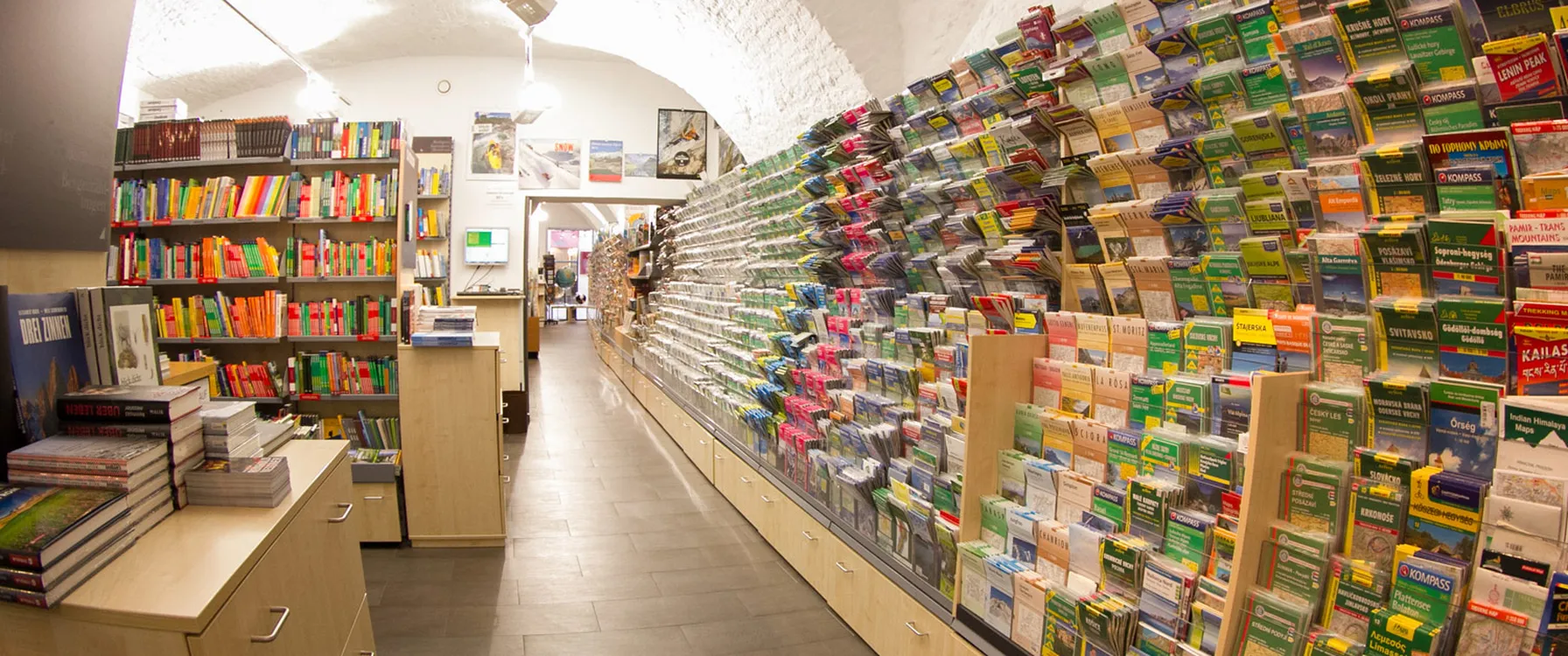 knowledge-hub header