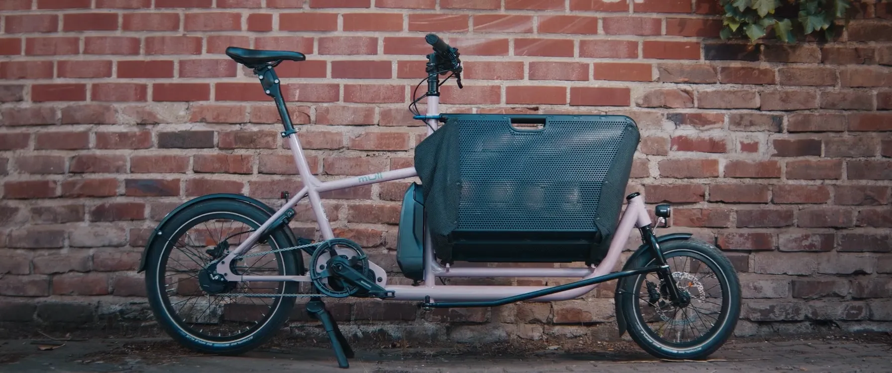 knowledge-hub header