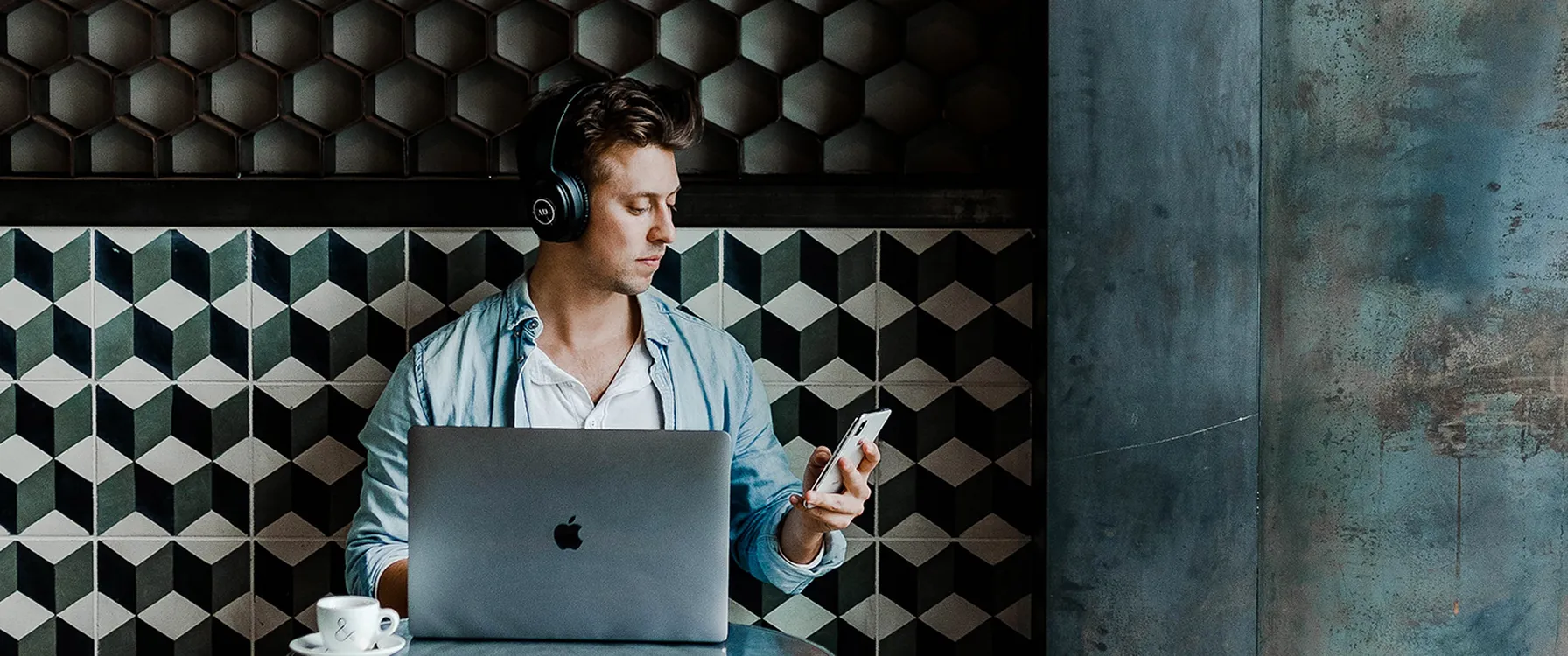 knowledge-hub header