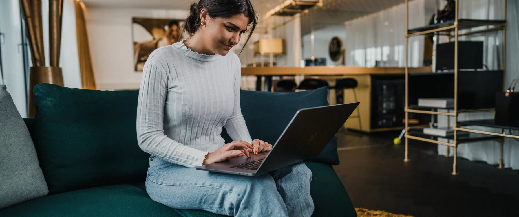 knowledge-hub header