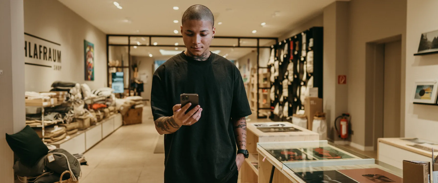 knowledge-hub header