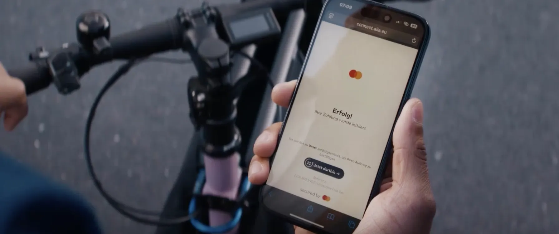 knowledge-hub header