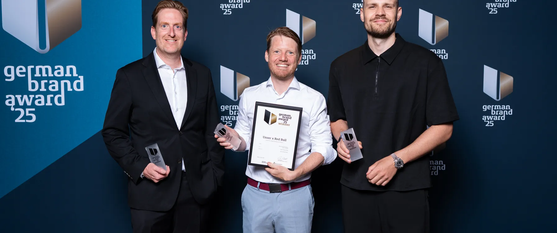 knowledge-hub header