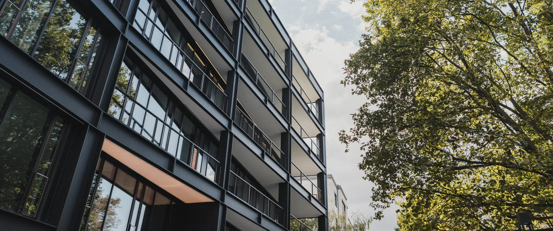 knowledge-hub header