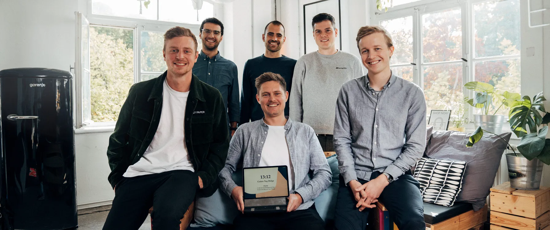 knowledge-hub header