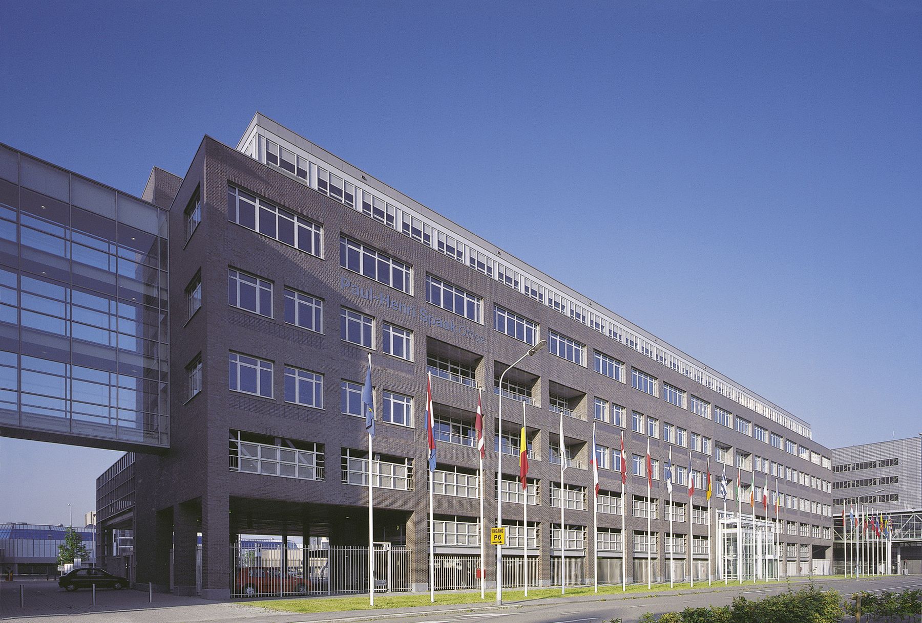 Kantoorgebouw DHL, Maastricht Randwijck