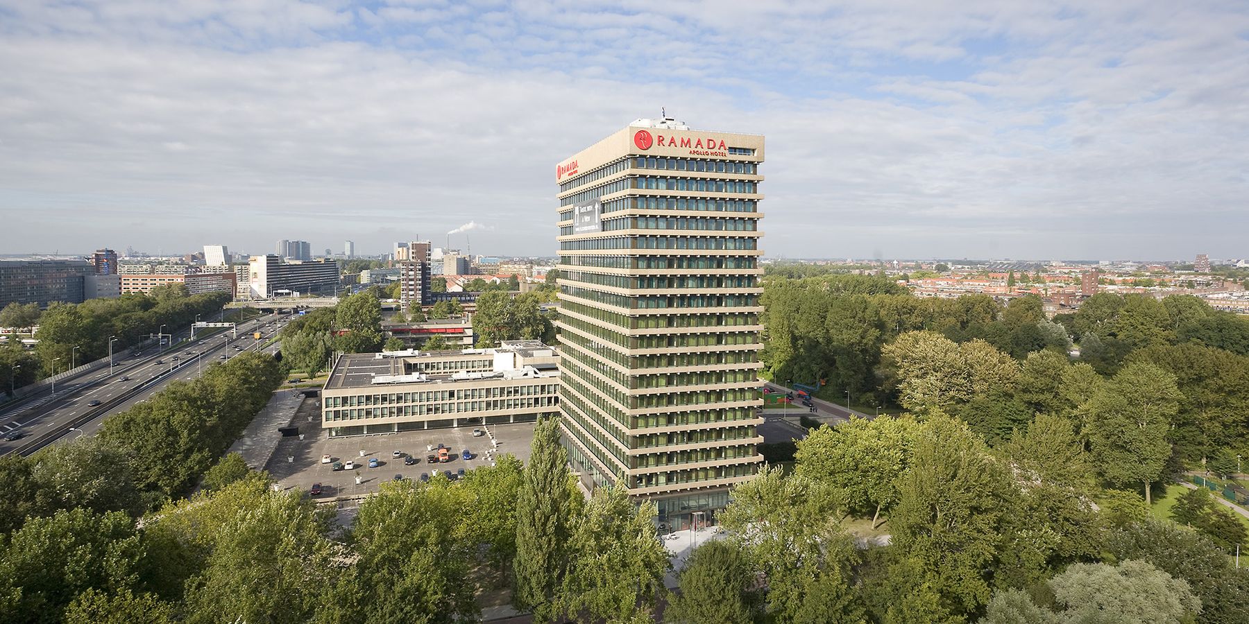 Rembrandtparkgebouw, Hotel & School, Amsterdam