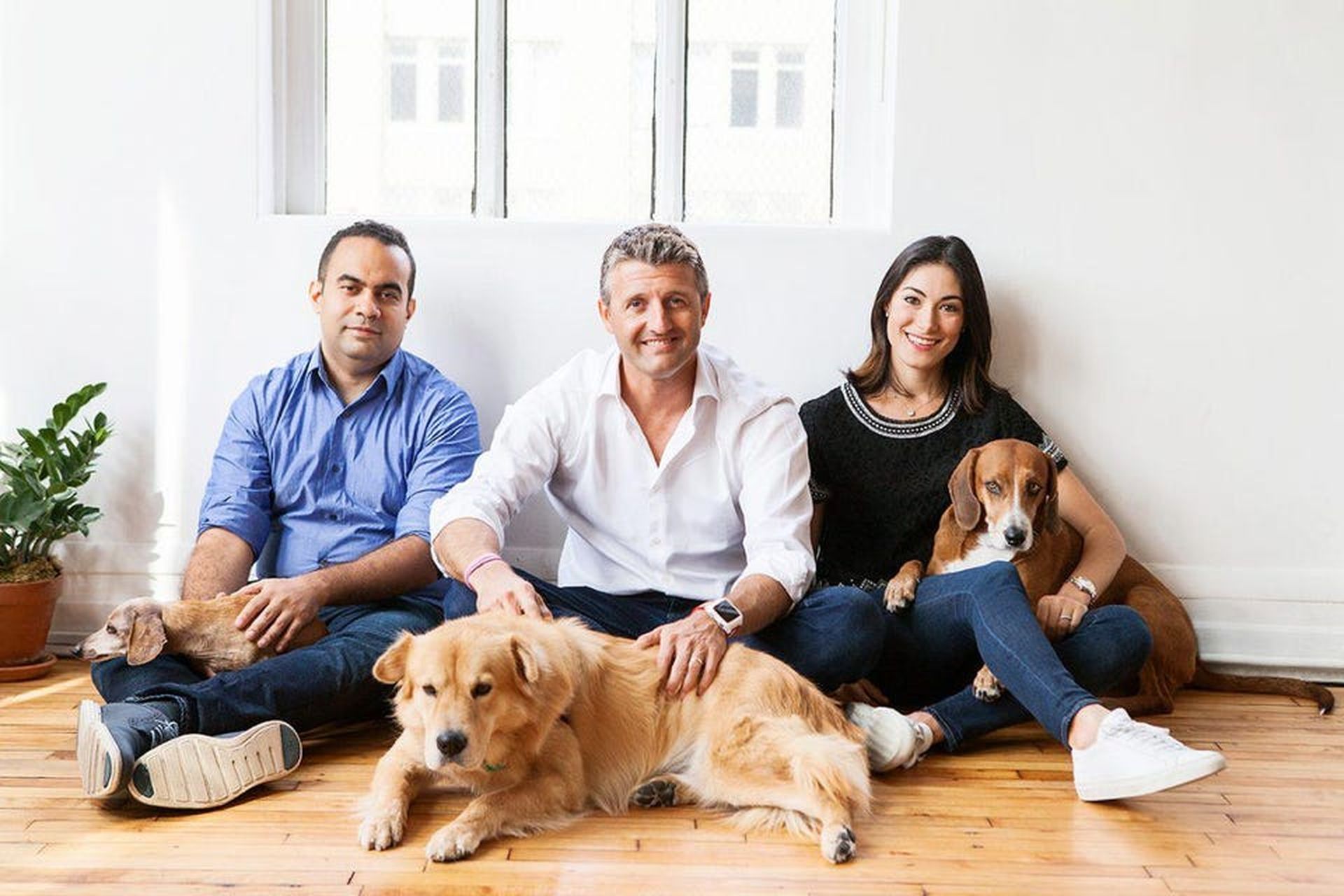 Image of Ollie's Founders with a dog sitting in front