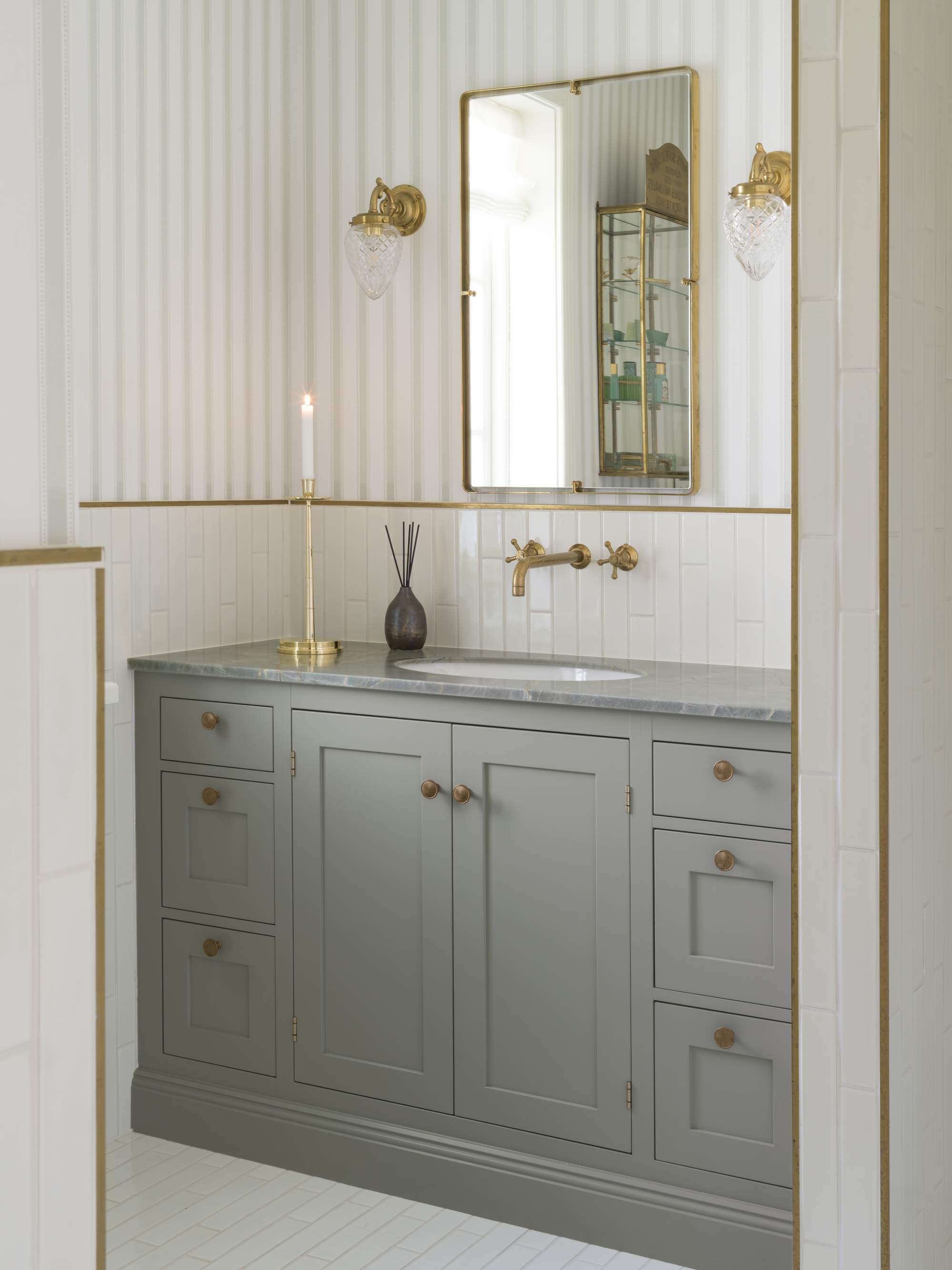 Ekeby Mistral