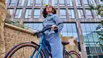 Woman riding the Raleigh Strada in the City