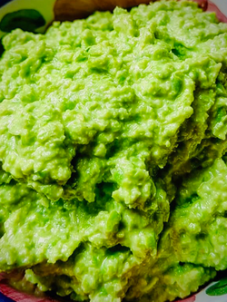 Ärtröra med avokado