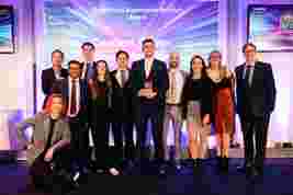 A group photo depicting the winners of the cloud excellence awards 2023