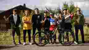 Isabeau Courdurier - Championne de France VTT Enduro 2021 avec l'équipe du Lapierre Zipp Collective 