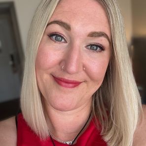 Sarah Babb, Ginsters