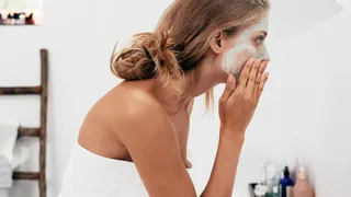 ¿Cómo se cuida la piel de la cara?