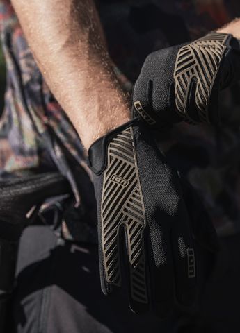 ION Bike Home Highlights Gloves Scrub Select