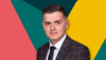 Roman Tokaryk, a talented paralegal working through Flex Legal, looks at the camera slightly side on. He wears a tweed blazer and tie, and his hair is immaculately styled. Behind him, the Flex Legal colours are visible in various shapes.