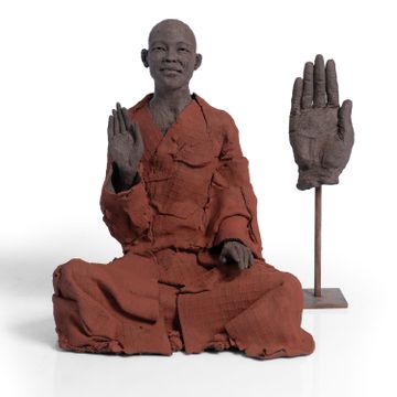 Happy sculpture, sculpture joyeuse, moine bouddhiste