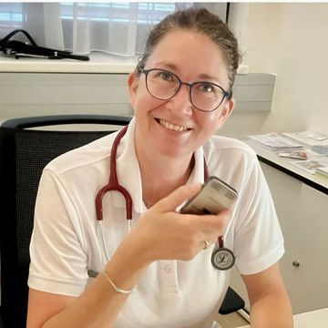 Dr. Alexandra Schiller