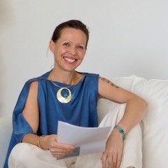 Dr. Isabella Schwartz