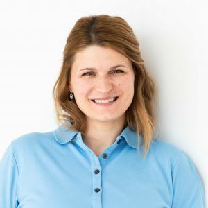 Dr.  Johanna Ertl